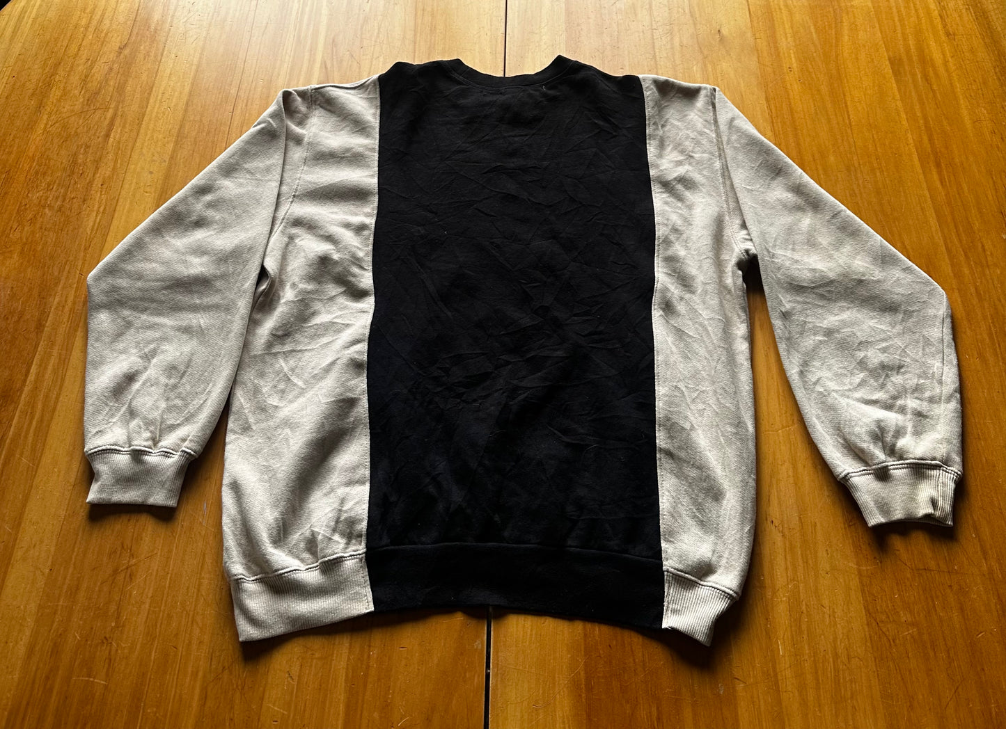 L Nike Rework Black/Cream